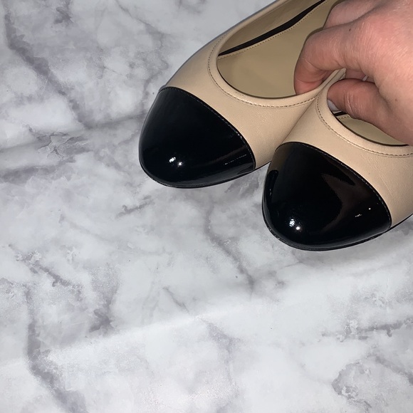 Michael Kors Sabrina Ballet Flats - Picture 3 of 8